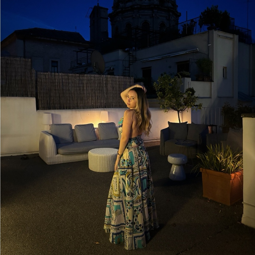 Meet your Posher, Isabel
